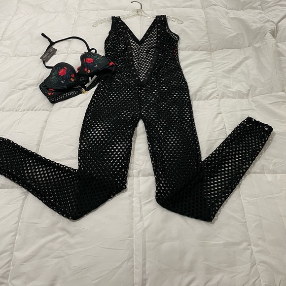 Seven’til Midnight Deep V Fishnet Body Stocking. Size Sm - Picture 1 of 15